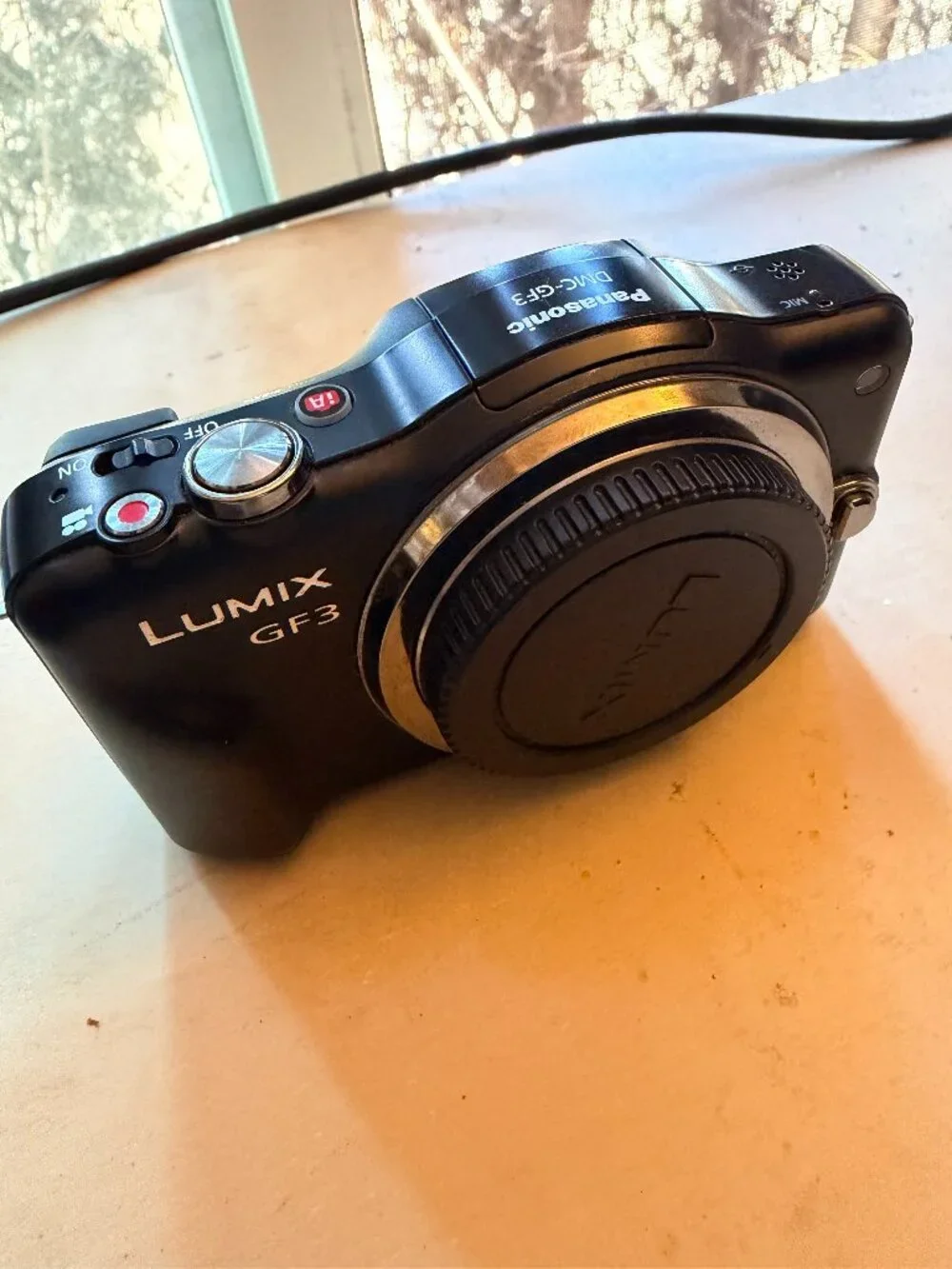 Panasonic LUMIX DMC-GF3C 12.1MP Digital Camera (Kit w/ ASPH 14mm Lens)